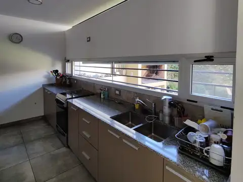CASA EN VENTA-SANTIAGO AL 3400-B° CURA