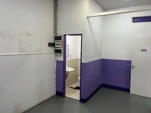 Local en venta con renta sobre Colectora Panamericana con financiacion directa.