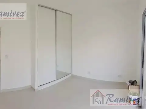 Casa 5 Amb. En Venta, pileta.  La Cañada - Pilar *VENDIDA*