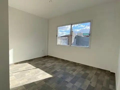 Departamento en Alquiler en Villa Bosch, $ 440.000