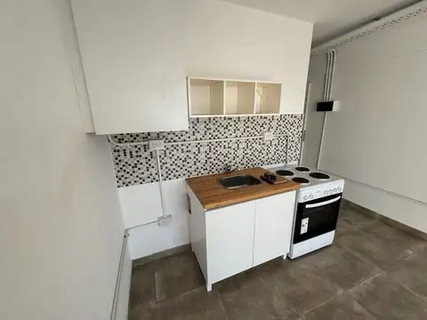 Venta Depto Monoambiente con balcón Billinghurst