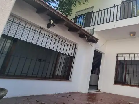 Depto Tipo Casa en Alquiler 25 años