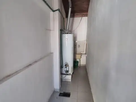 Depto Tipo Casa en Alquiler en Llavallol, $ 600.000