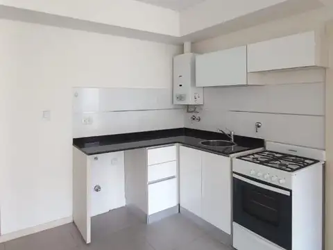 Departamento en Alquiler en Refinerias, $ 500.000