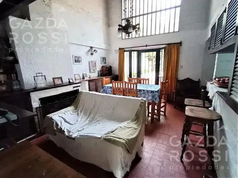 Casa 4 ambientes con 1 baño