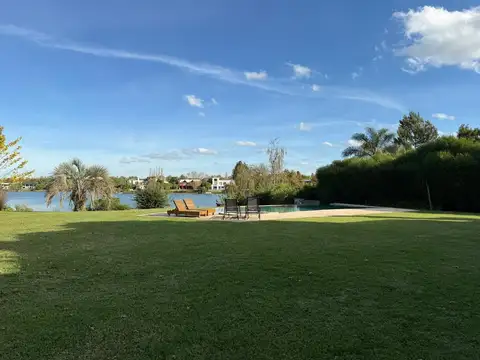 Casa en Alquiler de 5 dormitorios