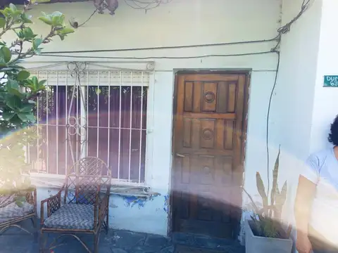 Casa con Dos Departamentos en Venta