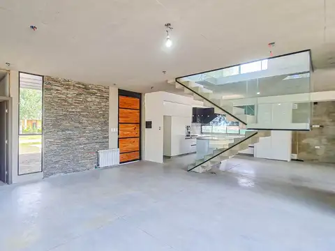 Casa en Venta en Roldan, USD 300.000