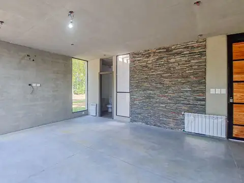 Casa 4 ambientes con 4 baños