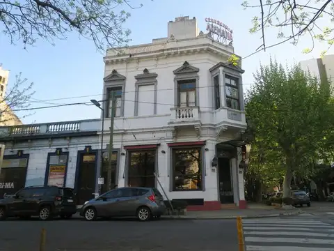 Local en Venta 100 años