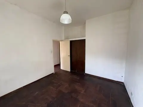 Casa en Alquiler con 1 cochera