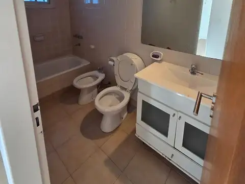 Departamento en Alquiler con 1 cocheras