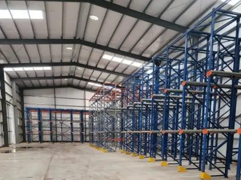 Galpon en Alquiler en Alvear, USD 4.700