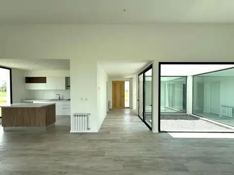 Casa en Venta en Funes, USD 480.000