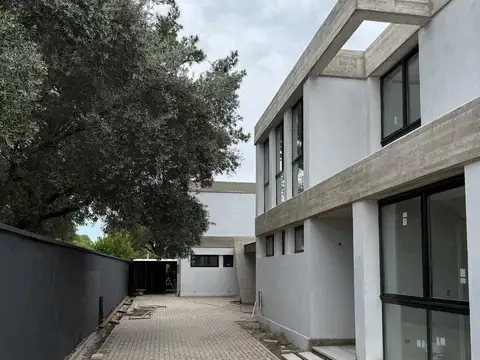 ¡Venta! Casas en Housing en Villa Belgrano ¡A estrenar!