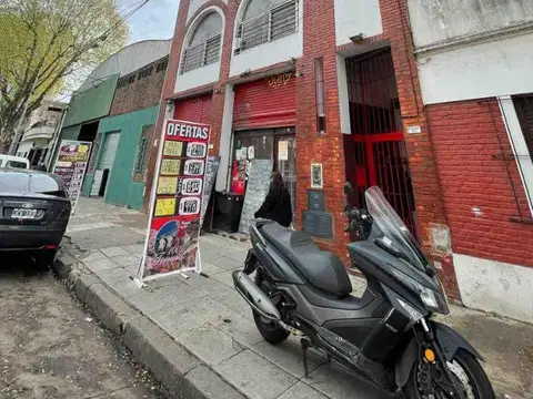 Carrasco 613 , Piso 1