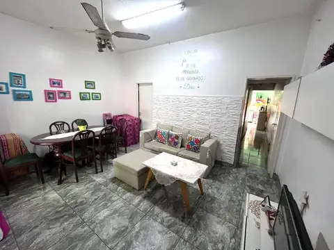 Depto Tipo Casa 2 ambientes con 1 baño