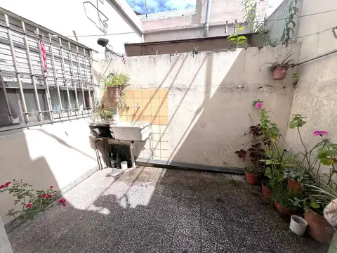 Depto Tipo Casa en Venta de 2 ambientes