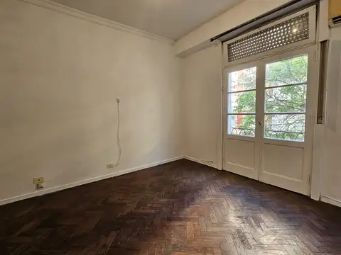 Guayaquil 300, Piso 2