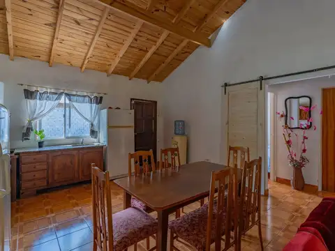 Casa en Venta con 2 cocheras