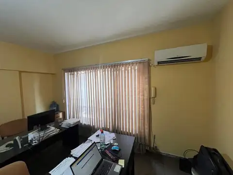 Oficina Monoambiente con 2 baños