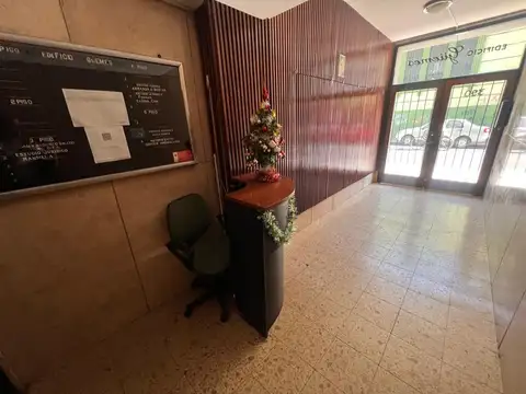 Oficina en Venta 65 años