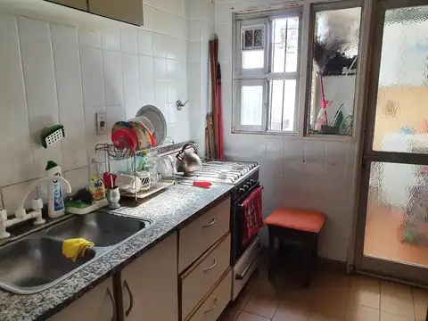 DPTO 3 AMB AL FTE CON COCHERA