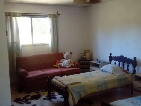 Casa en Venta con 12 cocheras