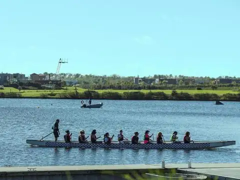 Excelente Lote Lindero a Reserva en Barrio Privado Acacias