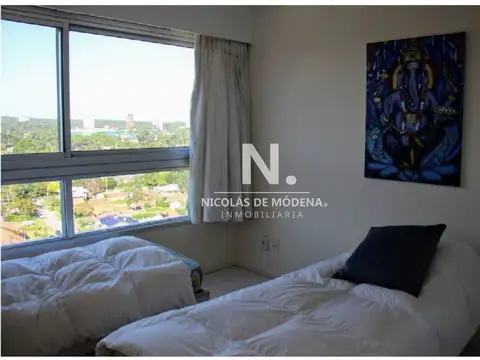 Departamento en Venta en Playa Mansa, USD 320.000