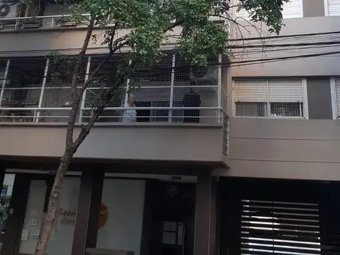 Depto 2 dormitorios con cochera, Italia 2068. Rosario