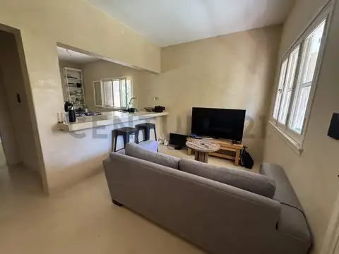 Chacabuco 200, Piso 0