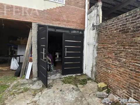 Depto Tipo Casa en Venta en Villa Dominico, USD 75.000