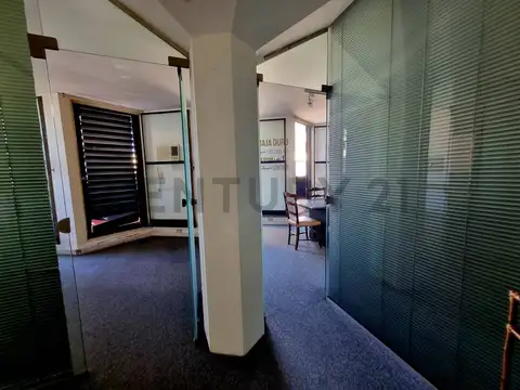 Esmeralda 300, Piso 10