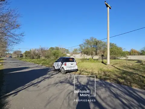 Esq. Av. Santa Coloma y V. Sierra 800