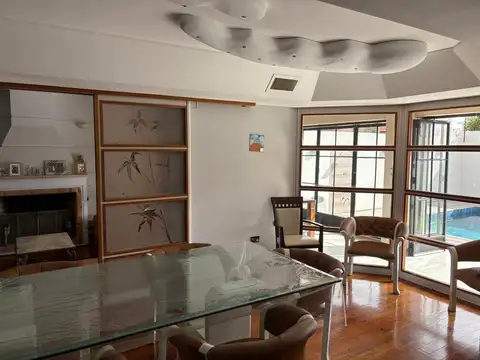 CASA EN VENTA 5 dormitorios Bº Urca APTO CREDITO