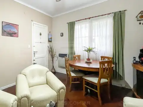 Casa 3 ambientes con 1 baño