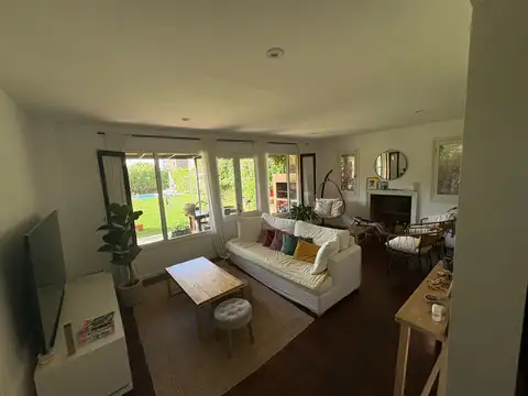 Casa 5 ambientes con 3 baños