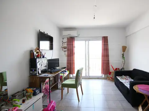 Ugarte al 4000 entre Av Mire y Sgto Cabral