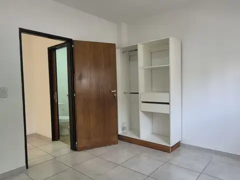 Depto Tipo Casa en Alquiler de 1 dormitorio
