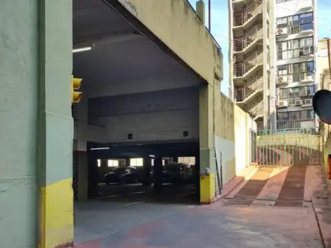 Cochera en Venta - Balvanera - 1 Cuadra Fac. Medicina y Ciencias Económicas