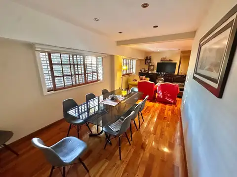 Depto Tipo Casa en Venta en Versalles, USD 270.000