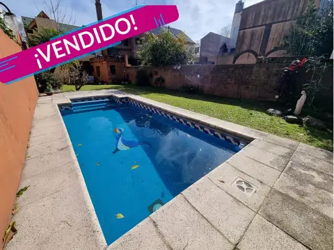 VENDIDO   CASA DE 4 AMB, JARDIN, PILETA, QUINCHO, COCHERA PARA 2 AUTOS - VILLA DEVOTO