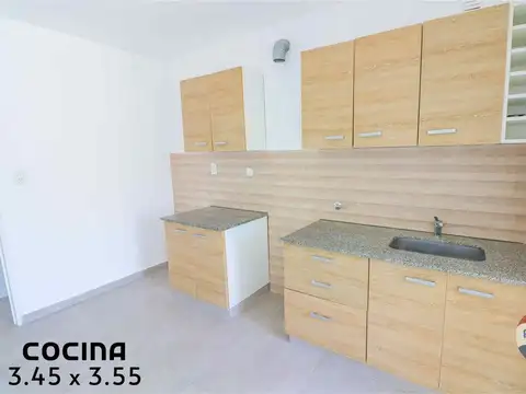 Casa 4 ambientes con 1 baño
