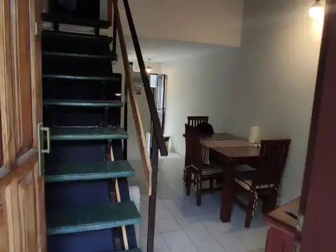 Depto Tipo Casa 2 ambientes con 1 baño