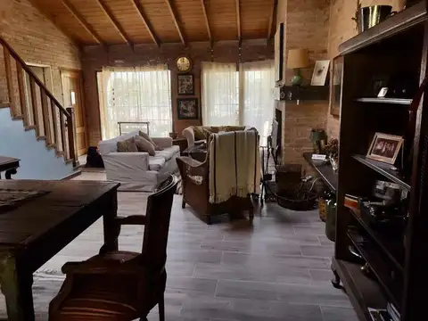 Casa 6 ambientes con 3 baños