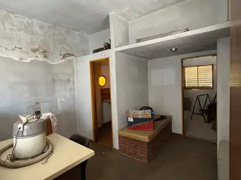 Local en Alquiler en San Antonio De Padua, $ 650.000