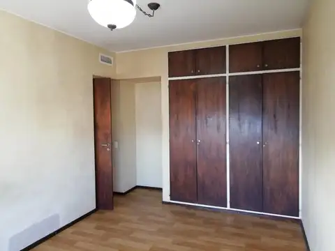 Departamento en Alquiler 44 años