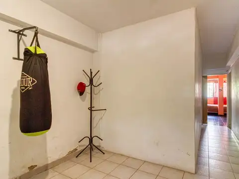 VENTA TRIPLEX 4 AMBIENTES CON PATIO EN BOEDO