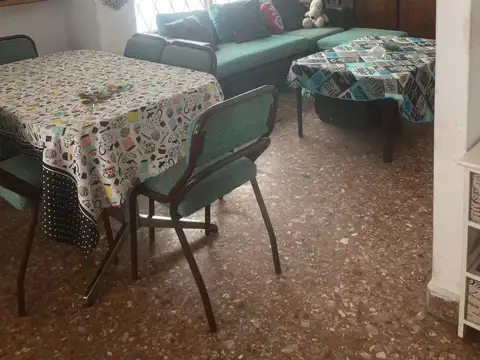Depto Tipo Casa en Venta de 4 dormitorios